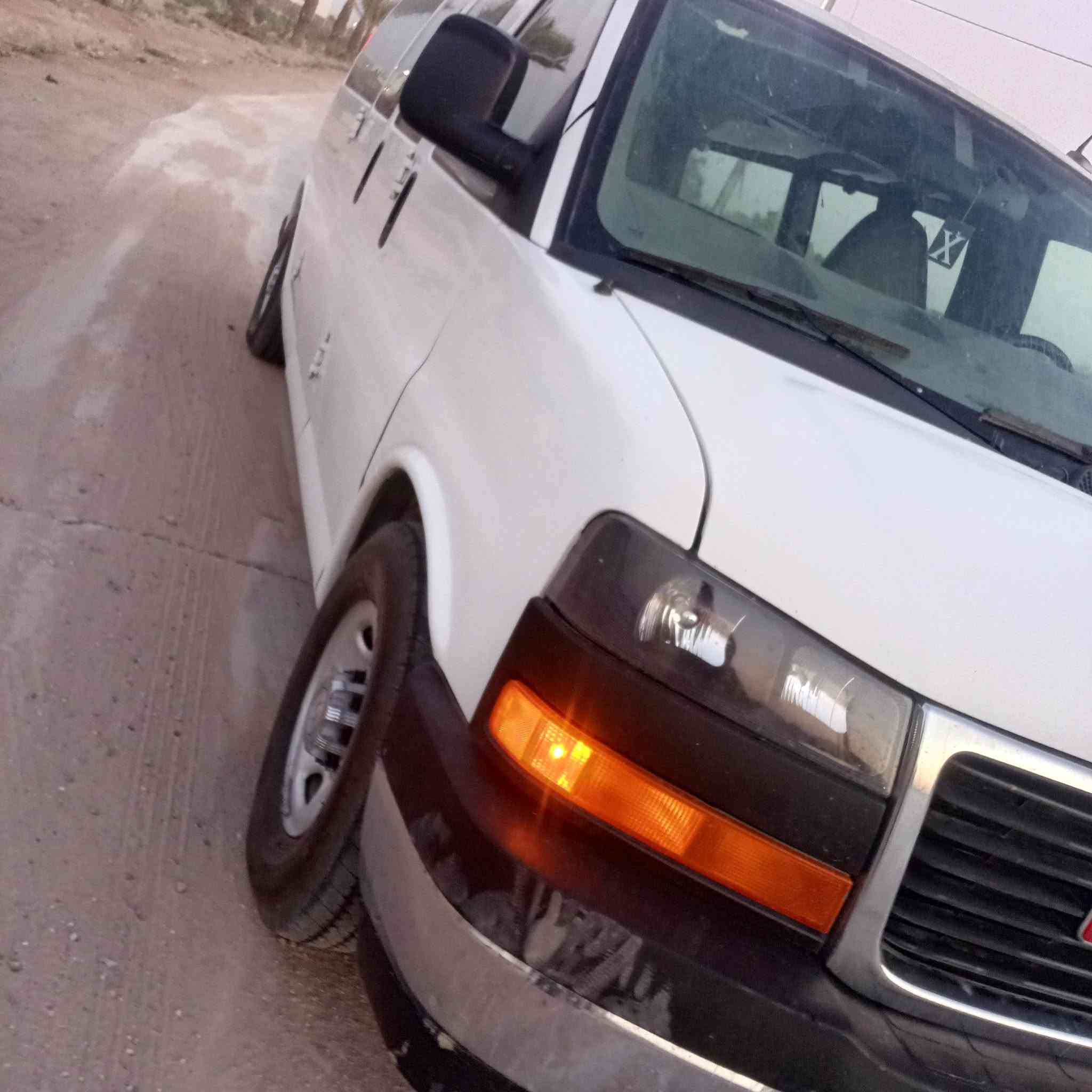 سلام عليكم سفانه موديل 13 كفالة جازه من كلشي عام ترهم  مراوس سياره *********** صغيره
