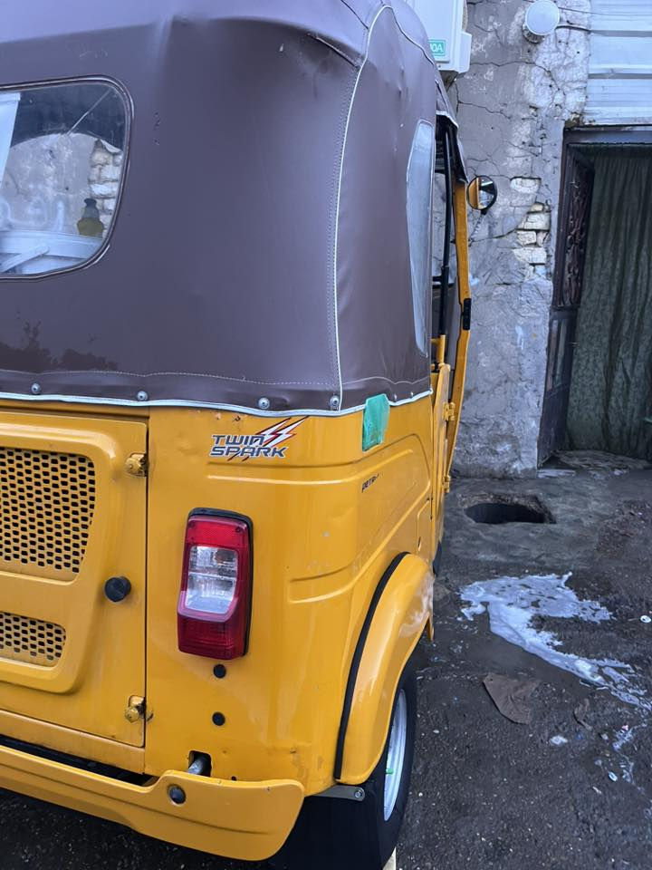 سلام عليكم تكتك مديل 2022 شهر 8 تكتك بيه لغد وتكمه فقط تكتك مكينه كفاله عامه كبل لشارع تخم تايرات جدد دبلات جدد ضفيره جديده خلفيه واماميه كشي جديد بيه رقم وسنويه 2 يوم احولك رقمي ***********
