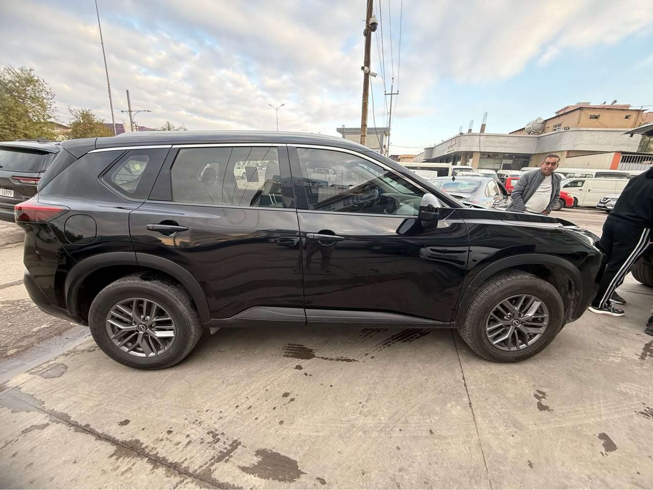 نيسان اكس تريل 2023 خليجي استيراد كويتي بيها 2 باب بخ بدون معجون بدون دعم بدون داخل مكينه 4 سلندر 2500 تك اكسل 5 راكب رقم كاتي بيها شهرين مجال 

مكانها سليمانيه 

***********
*********** السليمانية, العراق
