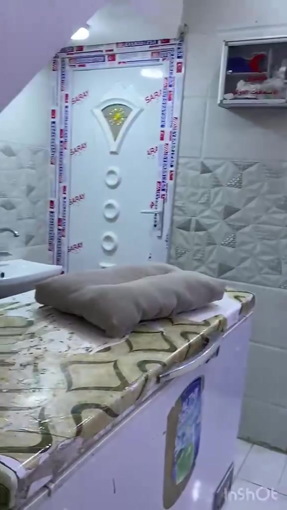 النجف مقابل قريه الغدير شارع الصب عمود ٣٢١ 
بيت للبيع مساحه ٥٠ متر سند ٢٥ زراعي 

سعر ٢٢ وبي مجال 

لاستفسار وتفاصيل  مراسله  ع رقم  ***********
