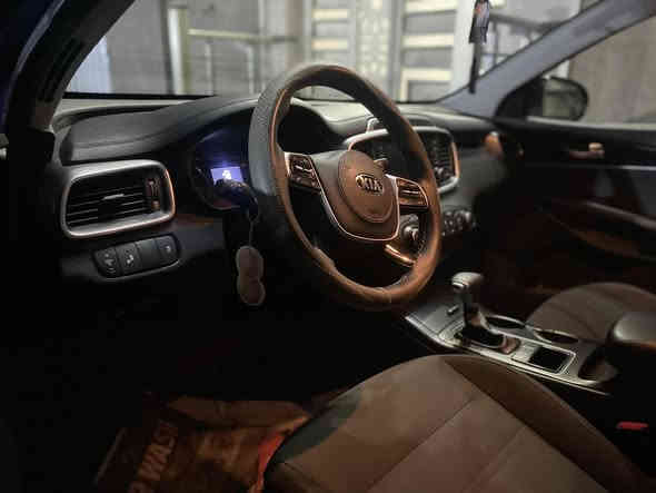 سورنتو وارد أمريكي موديل 2020 صبغ فقط جاملغ بدون دواخل ولا ايرباك سياره جديده شاشة 7راكب مكينه 2400 شباج الدات رادار جانبي تحكم ستيرن 3نضمة قيادة نضام ترحيب تخم تاير جديد صدر جديد تراي شرط زيرو سياره جاهزة من كل نواحي بوليش وصدر وباتري كلهن جاهزات
مكان سياره بغداد رقم الهاتف ***********
