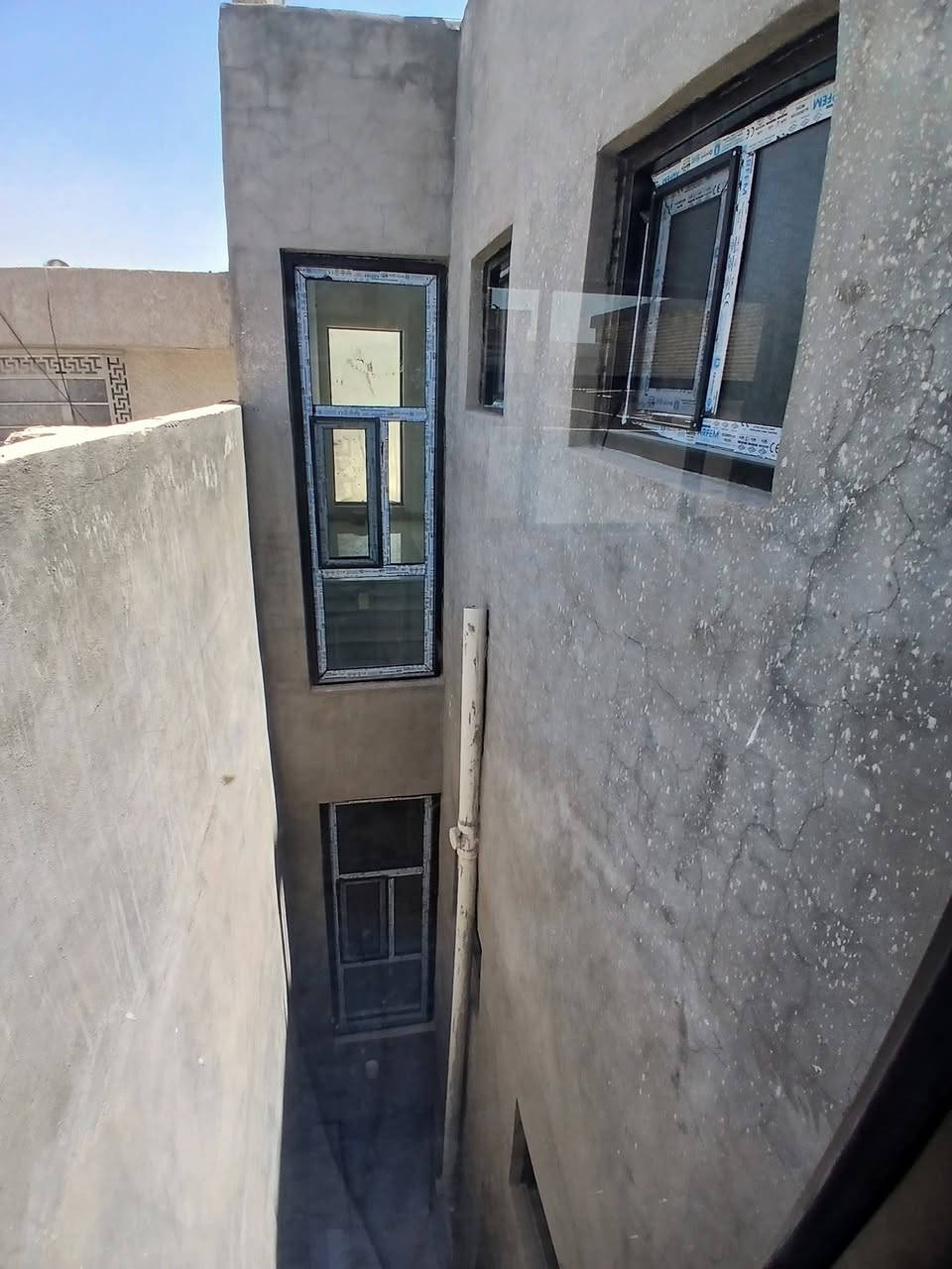 مكتب الجودة 
لنصب جميع انواع الألمنيوم والزجاج و PVC
 🌟 _أهلاً بيك في ألمنيوم الجودة - الخيار الأمثل لبيتك ومشروعك!_ 🌟

خلّيك مرتاح… إحنا هنا نساعدك تختار أفضل شباك وأبواب ألمنيوم تركية تناسب احتياجاتك بكل تفاصيلها 🤝. مع ألمنيوم الجودة، رح تلاقي الجودة العالية والأسعار المناسبة! 💯

🔹 _خدماتنا تشمل:_

- شبابيك وأبواب ألمنيوم تركية بجودة عالية
- مقاطع (7.5 / 9.5 / G60) بأسعار تنافسية
- نظام سلايد أو مفصلي حسب اختيارك
- تشكيلة واسعة من الألوان والإكسسوارات

📞 حتى نقدر نخدمك بشكل أدق، اتصل بنا الآن: *********** والباقي علينا إن شاء الله! 💬

_انتظر اتصالك!_ 📱 نحن في انتظارك لتقديم الأفضل لبيتك ومشروعك 🌟.

🌿 _لماذا تختار ألمنيوم الجودة؟_

- جودة عالية في التصنيع
- أسعار تنافسية
- تشكيلة واسعة من التصاميم والألوان
- خدمة عملاء ممتازة

🏠 _اجعل بيتك ومشروعك أكثر جمالًا وتميزًا مع ألمنيوم الجودة!_ 🌟

اتصل بنا الآن واكتشف الفرق بنفسك!
