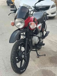 شباب21 بوكسر حمره نازله بشهر ال 12 مرقمه سنويه ماشيه 12 الف وشويه كفال...