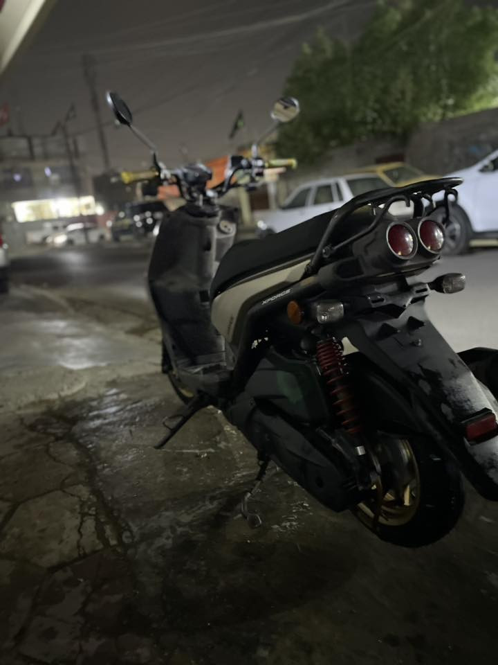 سلام عليكم سكنس جبلي للبيع مكفولة كفالة عام الدراجة جديده بمعنى الكلمة مكينة ممدود عليه سبانه الدراجة حلوه حيل عارضه ب1400 وبيه مجال شي قليل للاستفسار اتصل على الرقم ***********
