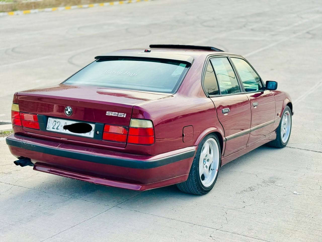 بسم الله الرحمان الرحيم BMW  محرك 525 بلادي كير اتومتيك موديل 1992مواصفات فول فول سلايت ايبيس قفل مركزي زينون كشنات كهربائية تبريد مركزي استري كهربائية داخل صاج كير محرك صدر تايرات كهربائية تبريد شرط سنوي جديد رقم دولي اخوان شراي خابر تدلل عنوان كركوك.  ***********.  ***********.
