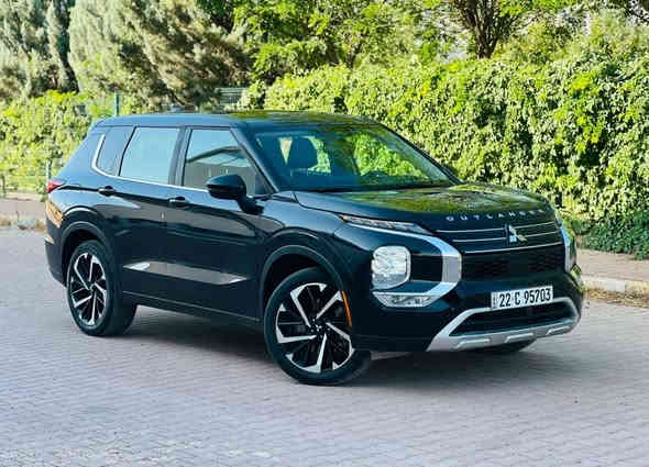 سلام عليكم ورحمة الله وبركاته
MISTIBUSHI OUTLANDER 2022SE
اللون اسود 
وارد أمريكي
بدون صبغ كلين تايتل 
بدون دواخل و شاصي
 ايرباك  ستيرن برده طاك
ماشية 34 الف ميل 
محرك 2.5L(4V)
سياره رقم اربيل
موصفات SE 
بصمة 
بريك بصمة 
ابواب بصمة
شاشة كبير 
خمسة كاميرات 
7 راكب 
صندوق كهربائي 
لايتات LED بلادي
كوشنات جلد
كوشنات هيتر 
كوشنات كهربائي
تبريد مركزي
تحكم ستيرن كامل 
تحديد سرعة 
قوديك شفت 
فتل حساس 
رادار خلفي 
رادار امامي 
رادار جانبي
و بعد موصفات هويا 
سعر 225$ و بيها مجال 
واتساب موجود 
***********
