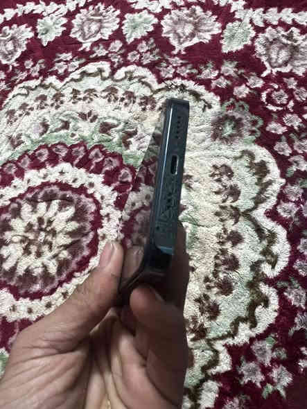 جهاز( ١٢برو )نضيف امانت الله وجميع تفاصيل بصور***********
