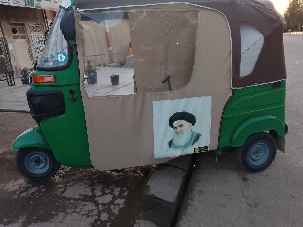 السلام عليكم توك توك للبيع 2021 شهر 11 كامله كل نقص مال ماكينه خير من الله بها لغد دواس معمره وباسمي تحويل ثاني يوم رقم بغداد كله شغال دمام مكانها ديالى تحري سبع ملايين و 800 وبيها مجال رقم الهاتف***********
