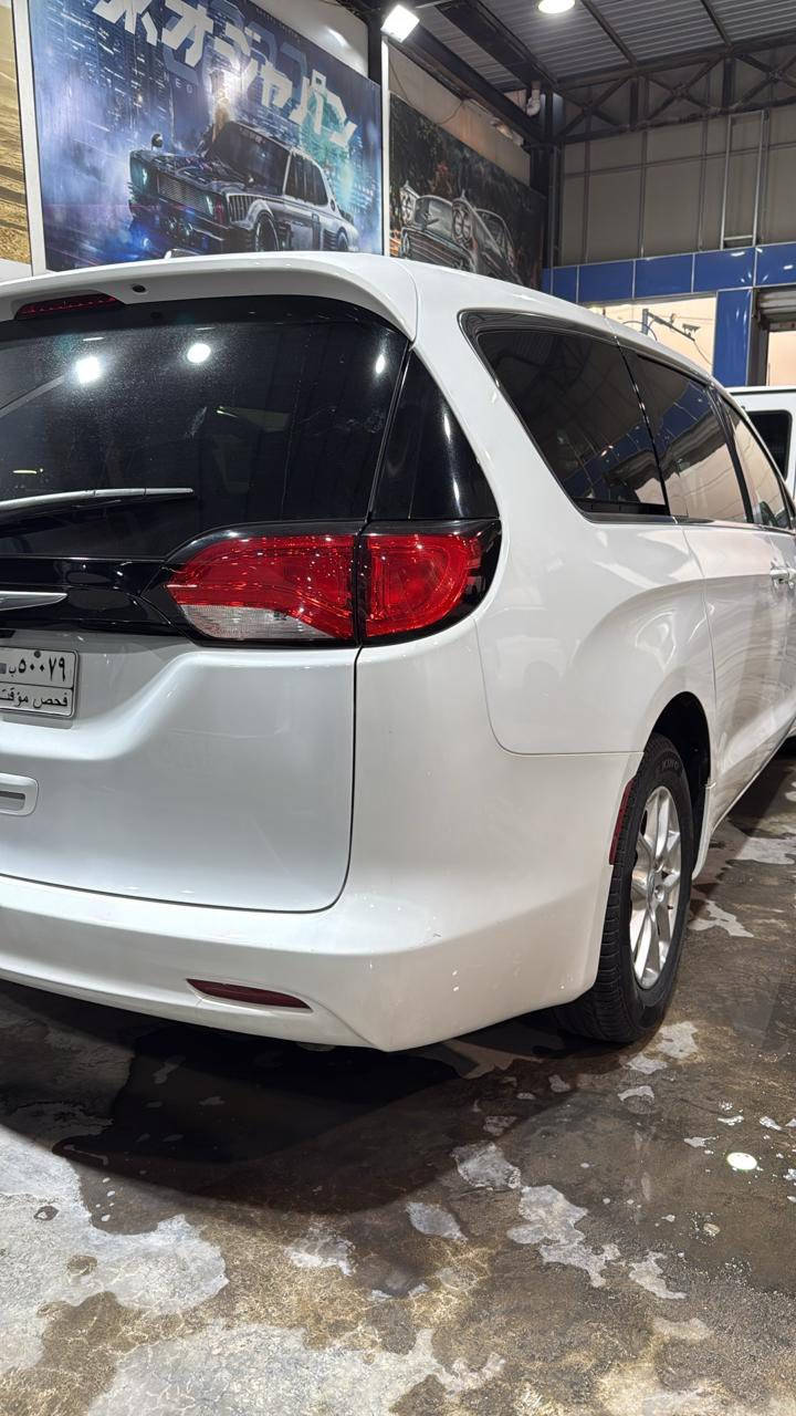 باسفيكا2023
حادثها بنيد ومبدل نفس الون 
السيارة جديدة ميحتاج اي شي فقط رقم
العنران بغداد الدورة 
السعر 207 وبيها مجال
***********
