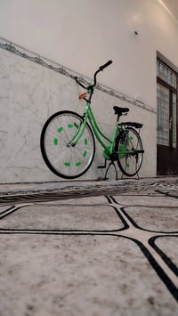 للبيع • بسكليت