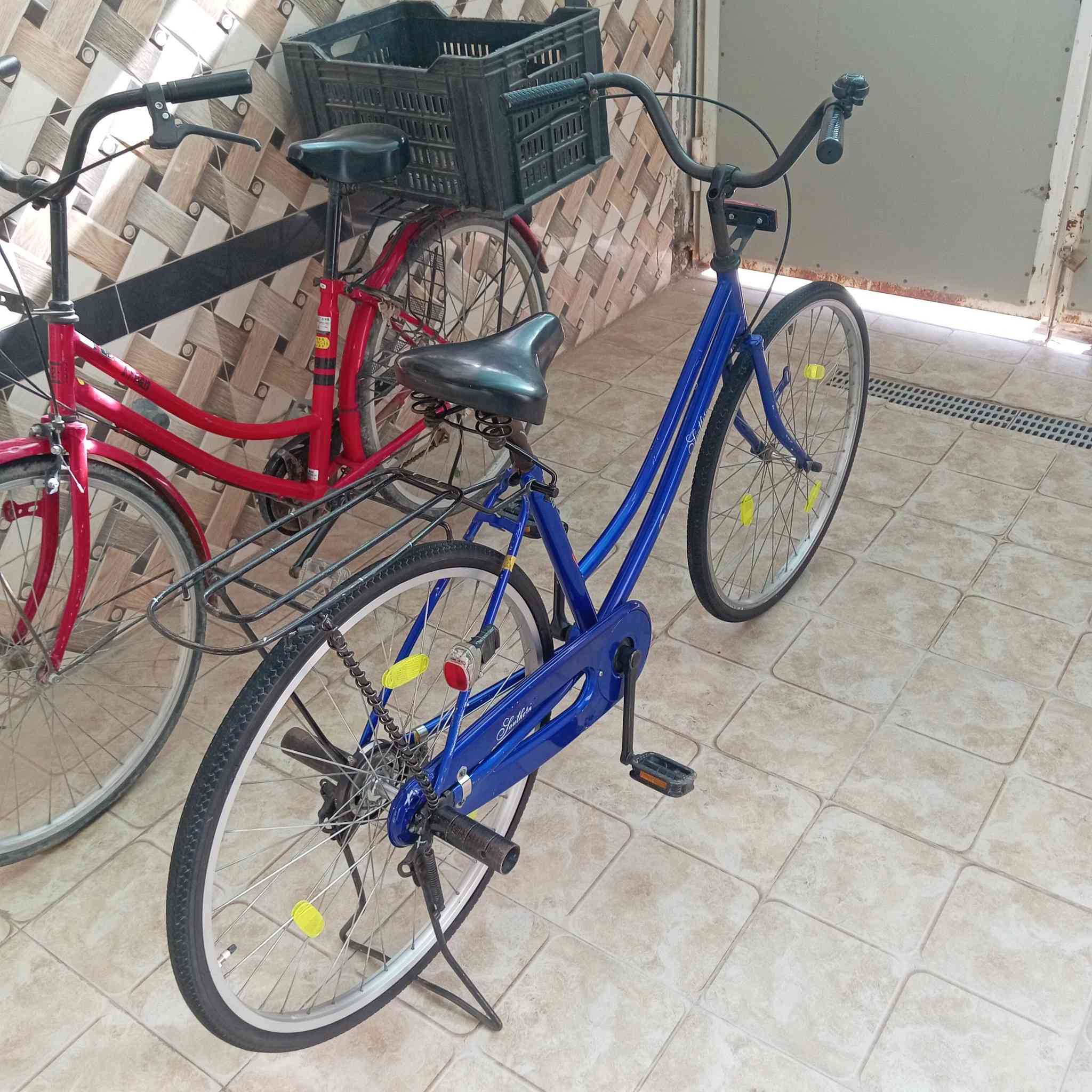 سلام عليكم للبيع او مراوس +
بايسكل نضيف كلشي ما عوزه غراضه كامله مكاني شطره


**إذا كنت صاحب هذا الإعلان وتريد حذفه لأي سبب، رجاءا أرسل رسالة إلى الدعم الفني**