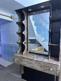 للتواصل 07830301359