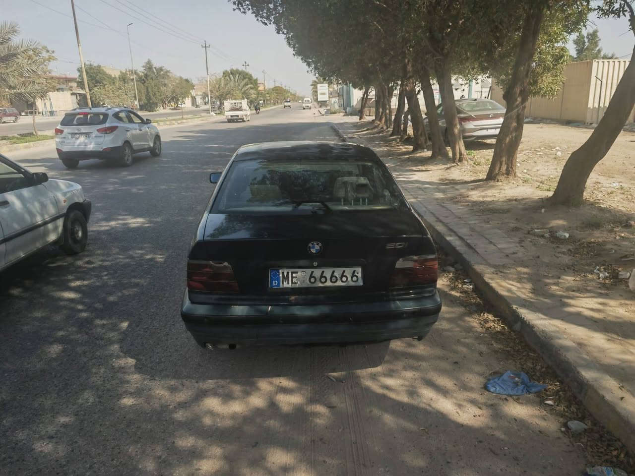 السلام عليكم للبيع بي ام صقر  ادوات سياره جاهزه محرك او كير جدد امسكر مكفوله من كص تخم تاير جاهزه مكانه بل نجف السعر 22 الشراي *********** / ***********
