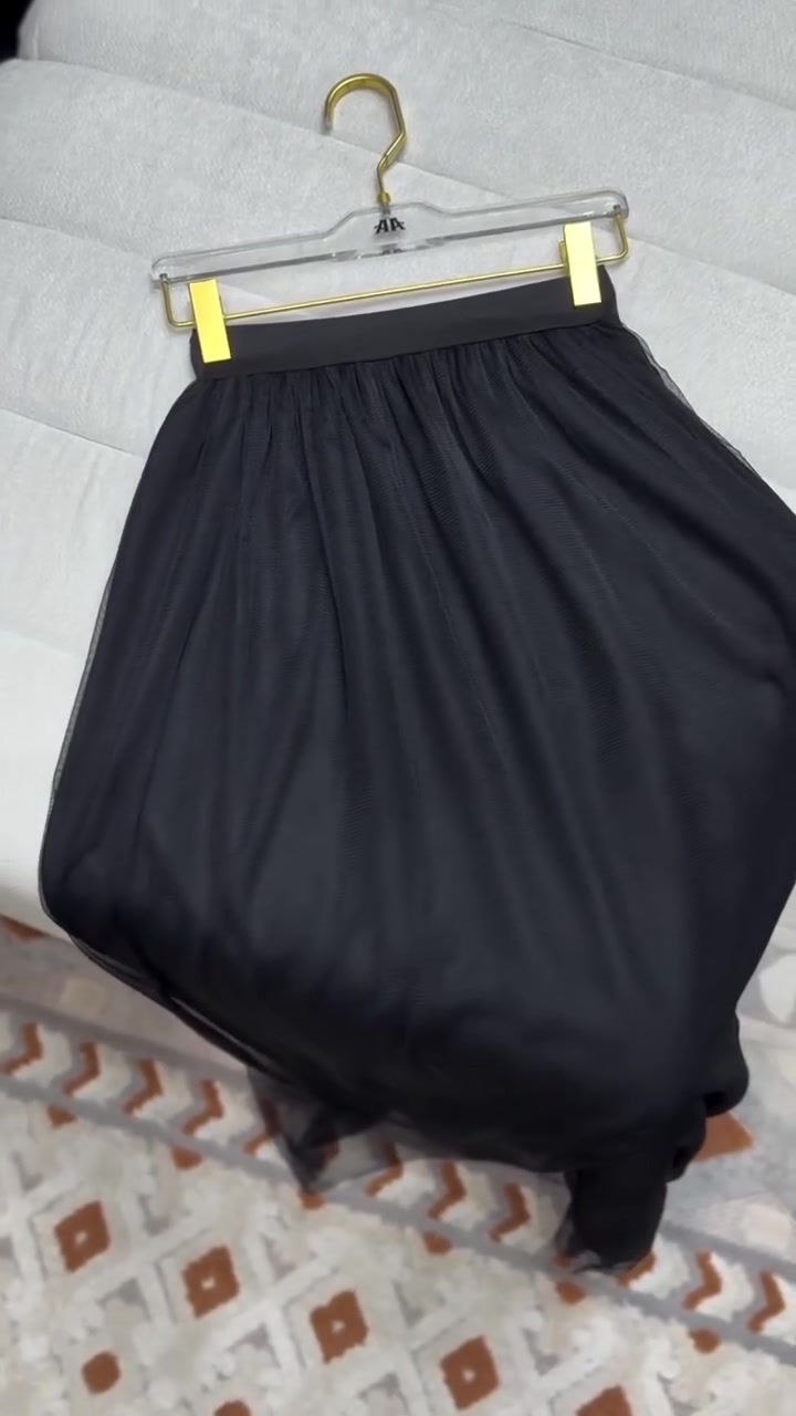 تنورة تول مبطن اسود فقط 
الطول 100 سم 
فري سايز 
السعر 🔥🔥🔥🔥


**إذا كنت صاحب هذا الإعلان وتريد حذفه لأي سبب، رجاءا أرسل رسالة إلى الدعم الفني**