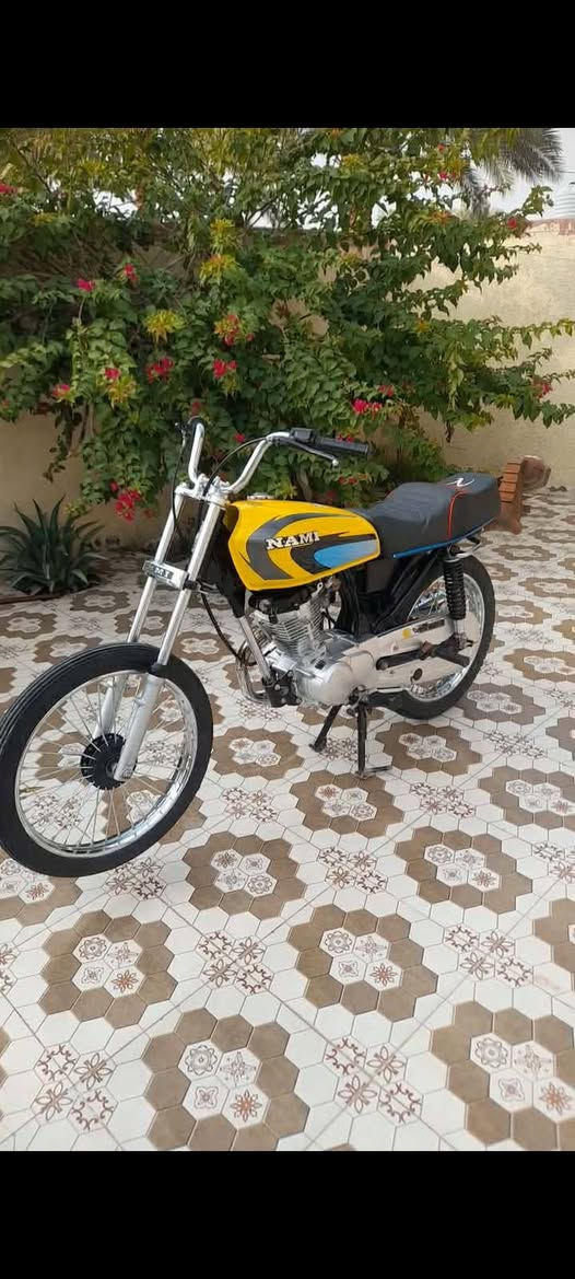 سلام عليكم للبيع
سيجي نامه 25
شاصي تايكر 19 سكنر
شلعه معدل نضافه مامفتوح 
سعر خاص،، ***********
