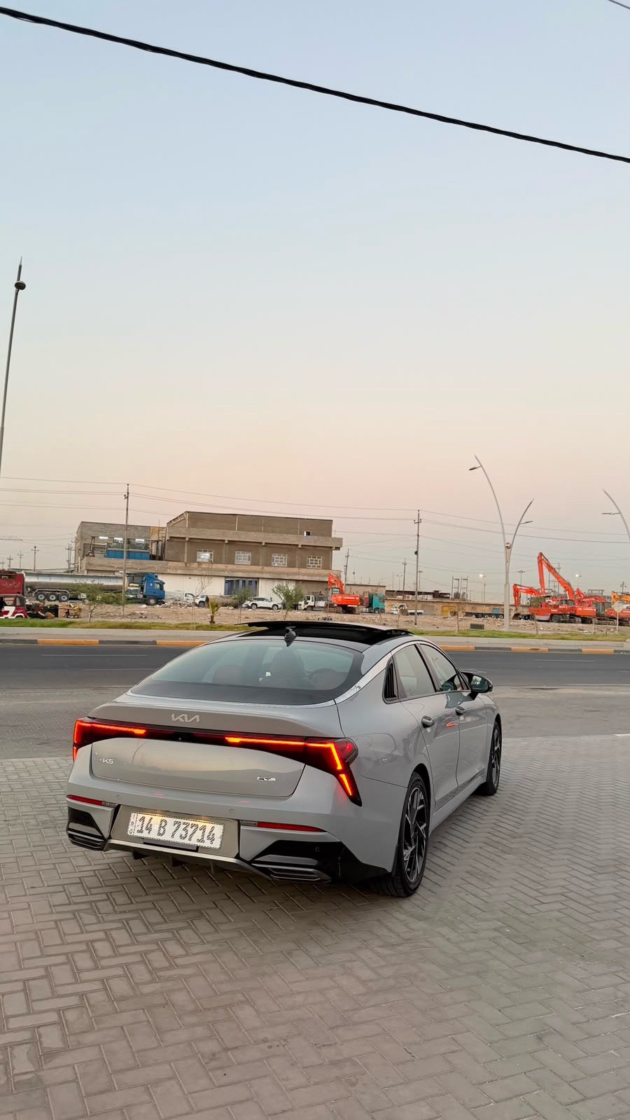 بيع او مراوس 🩵.       السعر ١75 

السلام عليكم كيا K5 GT LiNE 2025 وارد امريكي

ملاحظه : مرقم بصره معوقين  اسويلك وكاله 

Kia K5 GT LiNE  2025 2.5

          حجم المكينه : 2500

المسافة المقطوعة : 25 الف  

           الضرر : مصلح بنيد نفس الون

                    الايرباك : دركه  فقط  

#مواصفاتها

1.شاشه

2.بصمه

3.ويل كب

4.كشنات جلد

5.تشغيل عن بعد

6.رادوات

7.بصمة ابواب

8.صندك يفتح عن الاقتراب

9.اشاير بالمري

10. كشافات

11.بنوراما

12.كشنات كهرباء

13.حساسات خلفيه

14.هيترات بالكشنات 

15.بكلايت + مسطره لد

16.شحن وايرليس

17.هندبريك بصمه

18. اوتو هولد

#السعر :  ١75

تفاصيل اكثر هذا رقم***********

تحياتي مكاني البصره دور الشرطه
