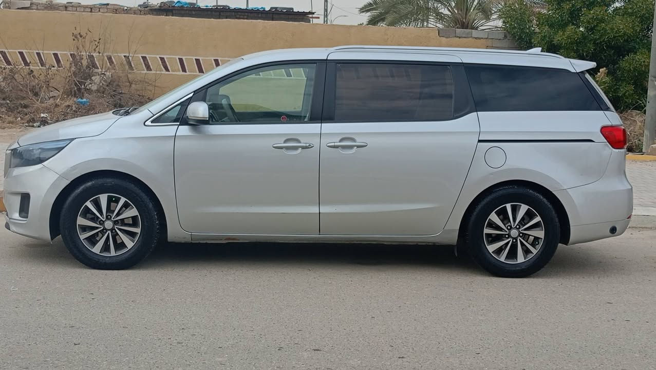 يالله اللهم صلى على محمد وآل محمد 🌺السلام عليكم سياره سيدونا موديل 17رقم انكليزي سليمانيه بسامينه سياره مرفق صوره الحادث و+سونار حادثه صطحي  خفيف سعر 165وبيه مجال بصيط  مكان سياره سماوه قضاءالرميثه رقم التلفون ***********
