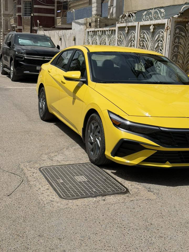 سلام عليكم 
النترا ٢٠٢٤ 
حادثها بالقماره الوره صور الحادث موضحه بجم كبس ضهر كبس شاشه متصل كبيره 
كير ٣ قيادات 
كامره دواره 
رادارخلفي امامي 
نقطه عمياء 
ماشيه ٥٠٠٠ 
بصمه 
محرك الفين دوش 
ترحب بالباب 
باسمي تحويل ثاني يوم 
بغداد بلديات 
***********
