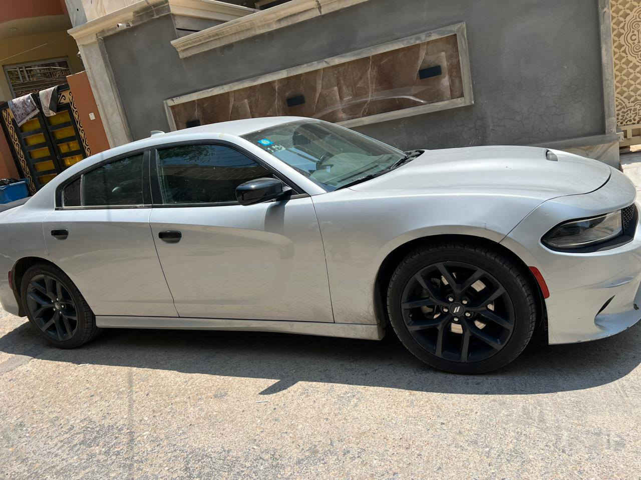 السلام عليكم جارجر للبيع جي تي فول مواصفات بها قطعتين صبغ موديل 22 مكان ديالى السعر خاص سياره بسامينا من عدا الفتحه ما بيها
