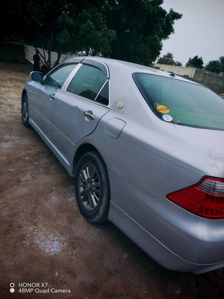 شاهيه 2007دخول جديد  شاصي 82 محرك جبير  بيهه رقم شمالي طبق الصل  سياره  جاهزه مانقصهه شي  سعر 39 وبيهاا مجال  وهاذه رقمي ***********
