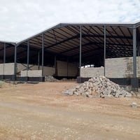 خلفه متفرغ ع لدبل وبليوميه بلوك طابوك اسعار جدآ مناسبه وبلخدمه 0776206...