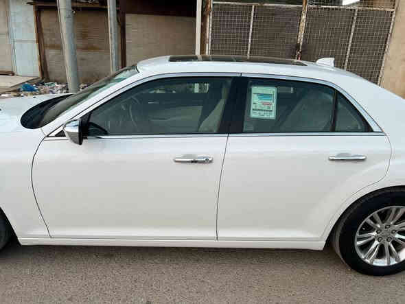 السلام عليكم كرايسلر اوباما موديل 23/15 فول مواصفات c سياره كفاله عامه جديده بمعنى الكلمه مكينه كير حداديه ترايها زيرو تخم تاير باتري جديد سياره ماشيه 77مايل حقيقي سياره استعمال شخصي ممشتغه بالخط او بالعافيه عالياخذها جاهزه للاخير منضومه زينون للايت
السعر 230 اوبيها مجال 
***********
اتصل اوتدلل
