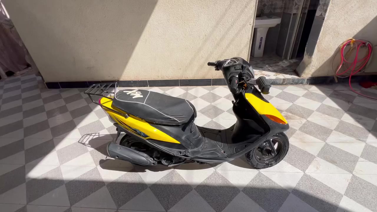 دراجه ماكس عدله للبيع مفتوح الدراجه كامله كلشي شغال بيه كهربائيات سلف نقص بس لايت امامي فقط المكان التضحيه السعر 450 الاتصال واتساب فقط   ***********
