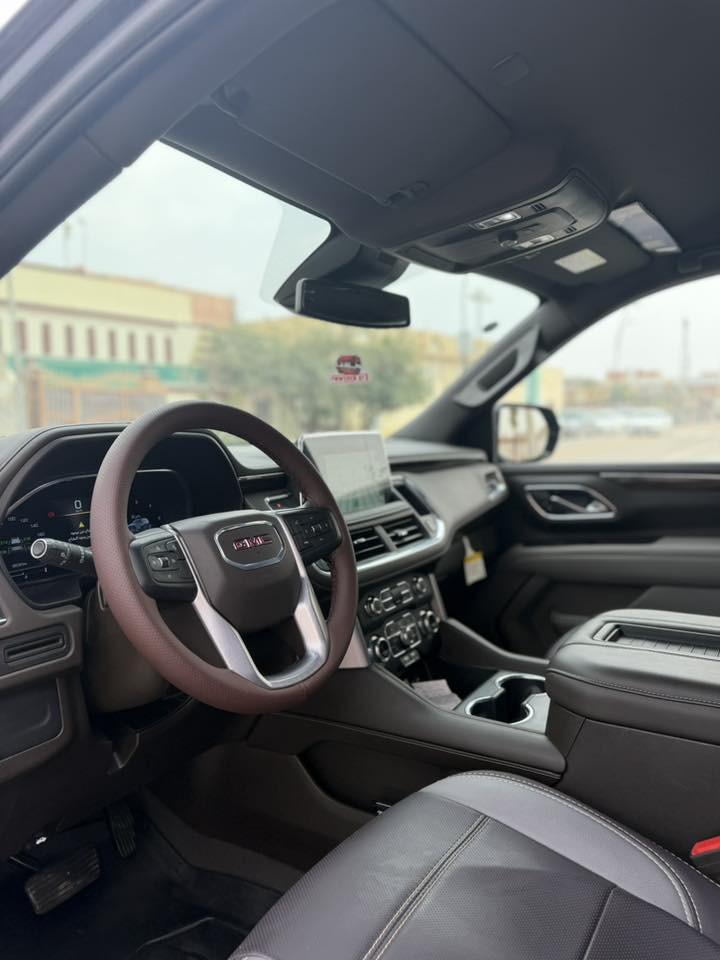 السلام عليكم 
يوكن مديل 24
خليجي ماشية 9000
رقم بغداد 
مواصفات لSLEمعروفه
العنوان البصرة
السعر510 وبيها مجال 
***********
