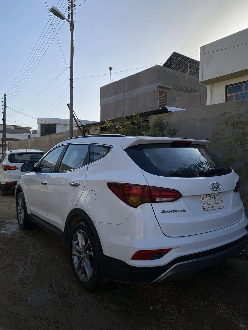 سنتافي خليجي 2016
محرك ٢٤٠٠ دوش 
مواصفات : ٧ راكب ،  ٣ قطع تبريد ، كشنات جلد ، مري جانبية كهربائية ، كرسي السائق كهربائي، شاشة صغيرة لمس ، كاميرا وحساسات خلفية 
السيارة نظيفة بدون ضربة وصبغ بيها فقط بارد مكانين صغار وتكشير بالبنيد مبين بالصور  
ماشية ١٨٠ الف كيلومتر 
السعر ١٦٨ وبيها مجال قليل 
مكانها بابل المركز 
***********
