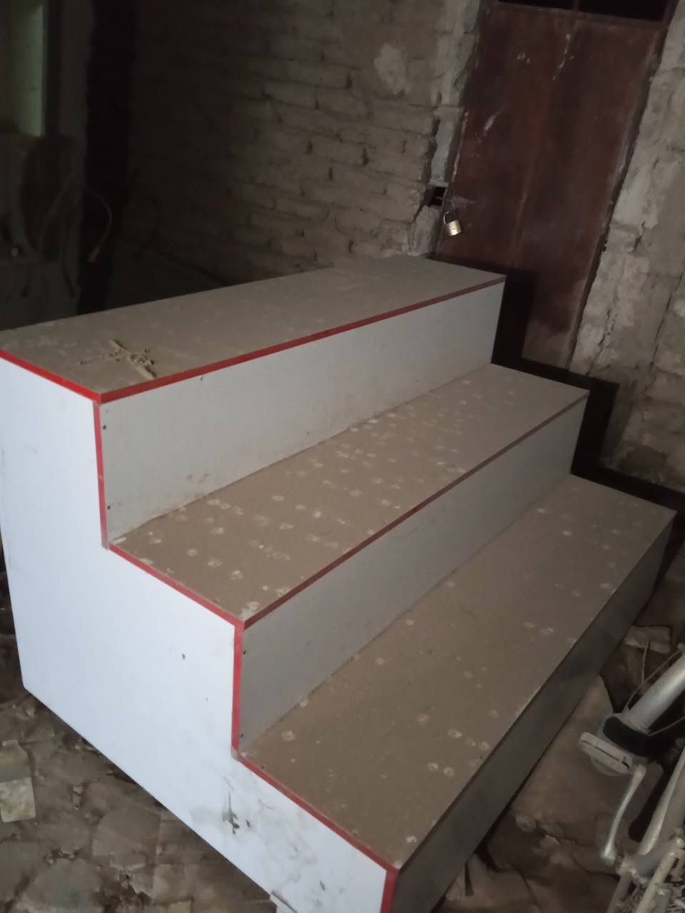 السلام عليكم
للبيع للاستفسار ***********
