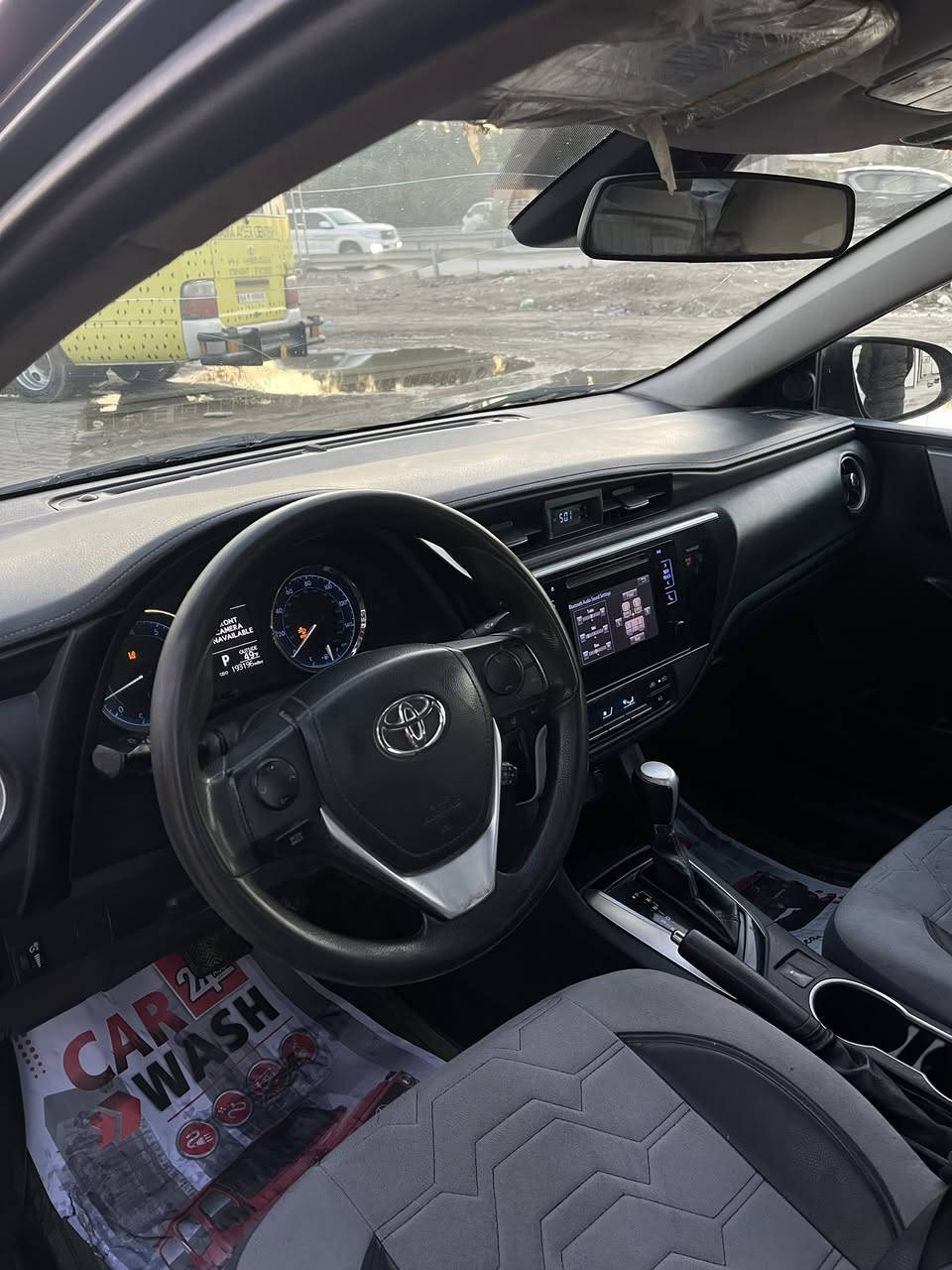 سلام عليكم
كورلا 2017 Le
ماشيه194ميل
محرك18
ضررها موجود بالصور 
السعر117
***********
