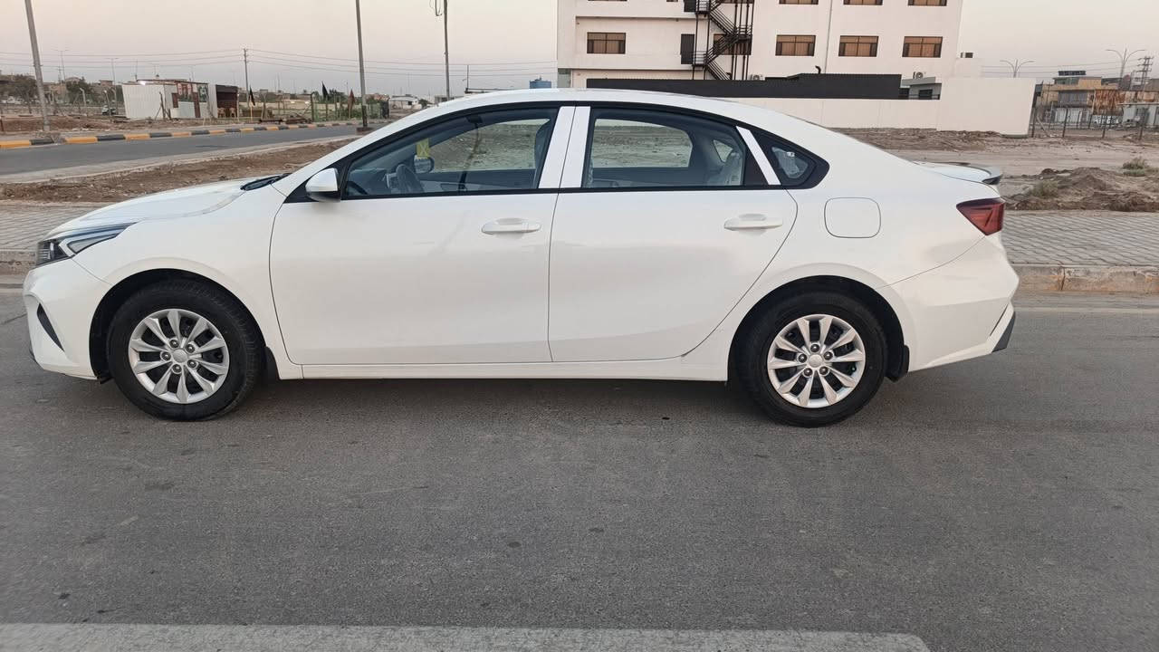 كيا سيراتو (2024) رقم بغداد انكليزي مكفوله كفاله عامه حتى من شخط بعدها بشراىط شركة محرك 2000 ماشيه 7000سياره جديده جداً سياره زيرو تحويل ثاني يوم مكان السياره كوت مركز المدينه الاتصال على رقم الهاتف *********** غير متواجد على الفيس
