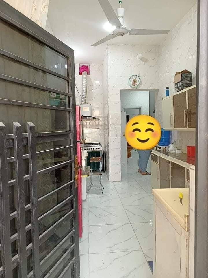 يوجد مشتمل طابق واحد  الأيجار مو قع المشتمل حي الشهداء مقاطعة 20 الف مقابيل حي لامين بدل لايجار 275 الف 
***********
***********
