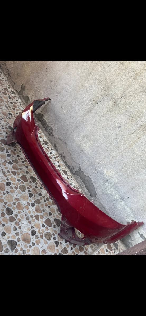 عندي هذني اغراض مال جورني قيم واخذ دعاميه وفلينه وحديد امامي داخل دعاميه قاعدات والبلاجكتورات وعطار مال دعاميه ودبه مال ماسحه شراي يجي خاص او يخابر ***********
