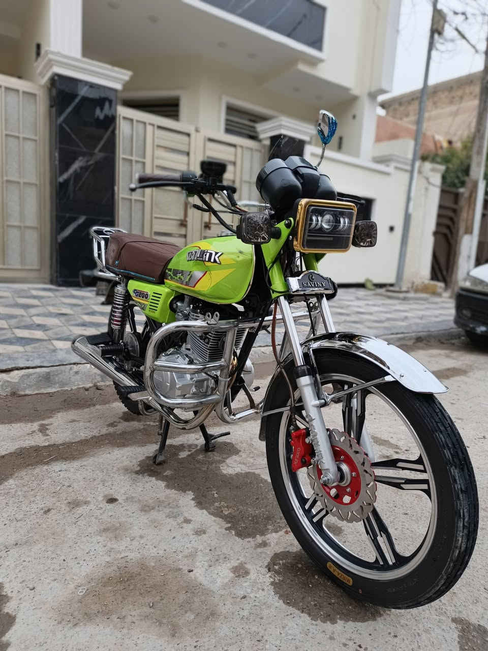 سلام عليكم دراجه مديل 2024 دراجه كفاله عامه مرغي ما مفتوح بيه خمسه كير دراجه ماشيه 1500 الف اخت زيرو اي نقص ما بيه سعر 750 و بيه مجال قليل بكاني بغداد حي جهاد رقم ***********
