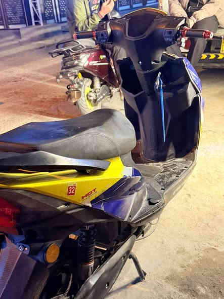 🔥 دراجة سكنس كهربائية 🔋⚡ 🔥

📍 المكان: بغداد – / حي العامل السعر * 450 *

📞 للتواصل: ***********

البطاريات بعدهن جديدات لوك ✨

٣سرع + نظام سبورت (SPORT) رياضي 🔥

السرعة الحقيقية 80 كم/س 🚀

بريك قوي والمكان نظيف وشحن تمام ✅

من الصفر للمية خلال 5 ساعات شحن ⚡

سويچ وبصمه 👉👉

الملاحظة الوحيدة: الكفرات تعبانه شوي بس بل غسل مايبينن 🛞
