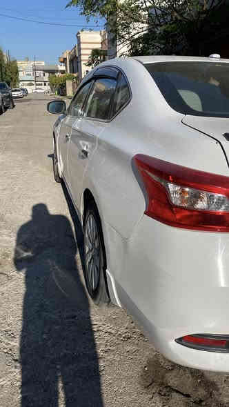 🚘نيسان  سنترا 
🖐🏻⬅️موديل 2017  
🖐🏻⬅️رقم أربيل مسطره 
🖐🏻⬅️هزه وسنويه جديده 
🖐🏻⬅️مواصفات نصف فول 
🖐🏻⬅️محرك وكير شرط 
🖐🏻⬅️ضرر جاملغ وباب يسار امامي بدون دواخل 
🚦السعر 120💵و بيها مجال تعال وتدلل

للتواصل الاتصال على الرقم ***********
