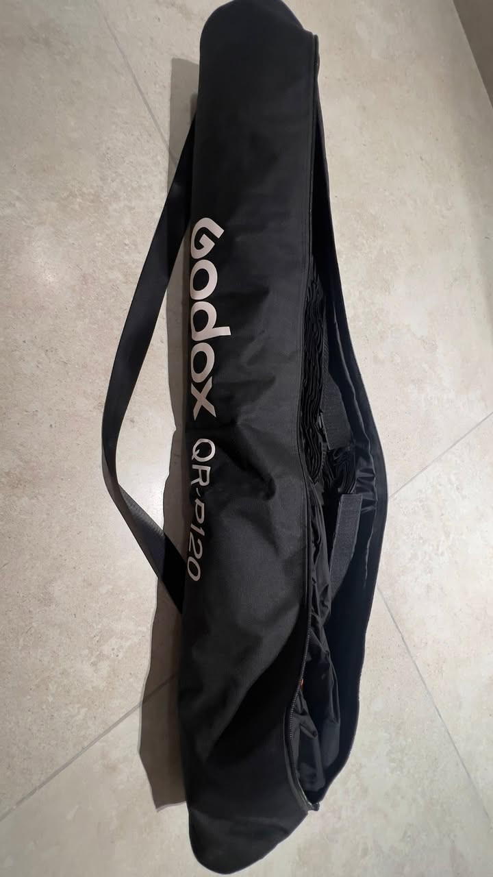 سوفت بوكس من شركة كودكس قياس 120 cm 
مع الگريد السعر 100 الف


**إذا كنت صاحب هذا الإعلان وتريد حذفه لأي سبب، رجاءا أرسل رسالة إلى الدعم الفني**