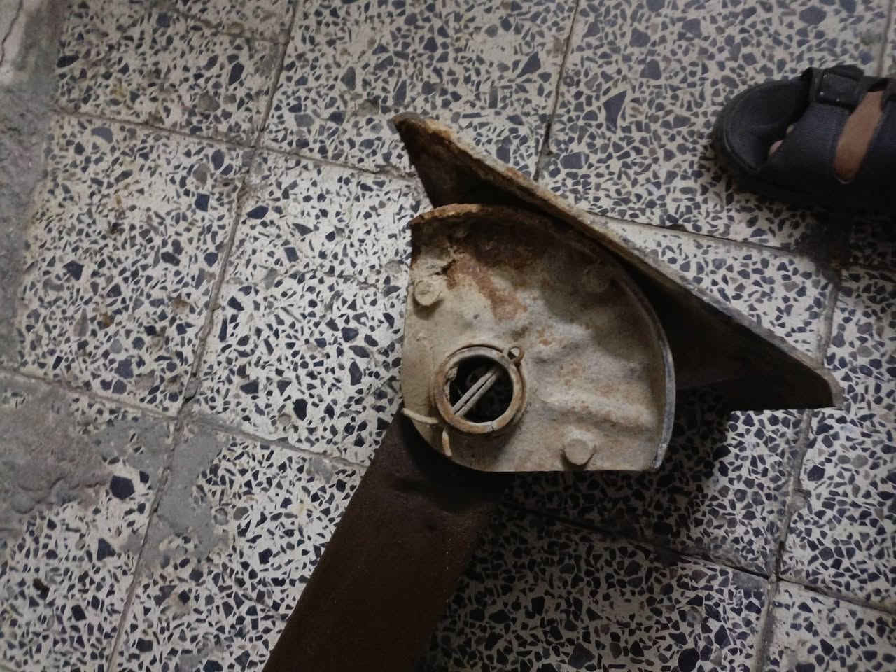 السلام وعليكم رجلين للبيع جوست الامنيات تشتغل سرعه وحده عله ثكيل مكانهن بغداد سعرهن 250 الف
لاستفسار ***********
