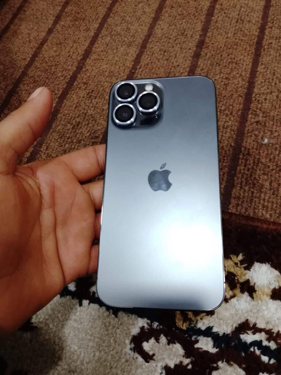 سلام عليكم ايفون 13 برو ماكس نضافه 100/100 السعر 700 الف و بي مجال حق الجيه  و بطاريه 85 الجهاز مكفول من كلشي  اتصال عل الرقم *********** بي واتساب
