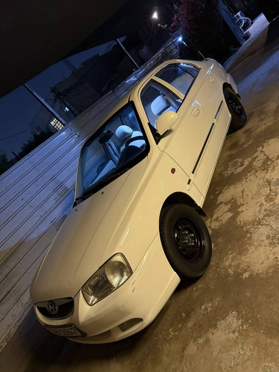 سلام عليكم
فيرنه 2012
رقم  كربلاء تحويل ثاني يوم
كير عادي 
كير مكينه 
كهربايات 
تبريد ثلج
خير من الله
سياره نضيفه 
مابيها نقص 
 بيها تكحيلات وجاملغ امامي اليمن صبغ
عنوان 
بغداد زعفرانيه
***********
السعر 65$
