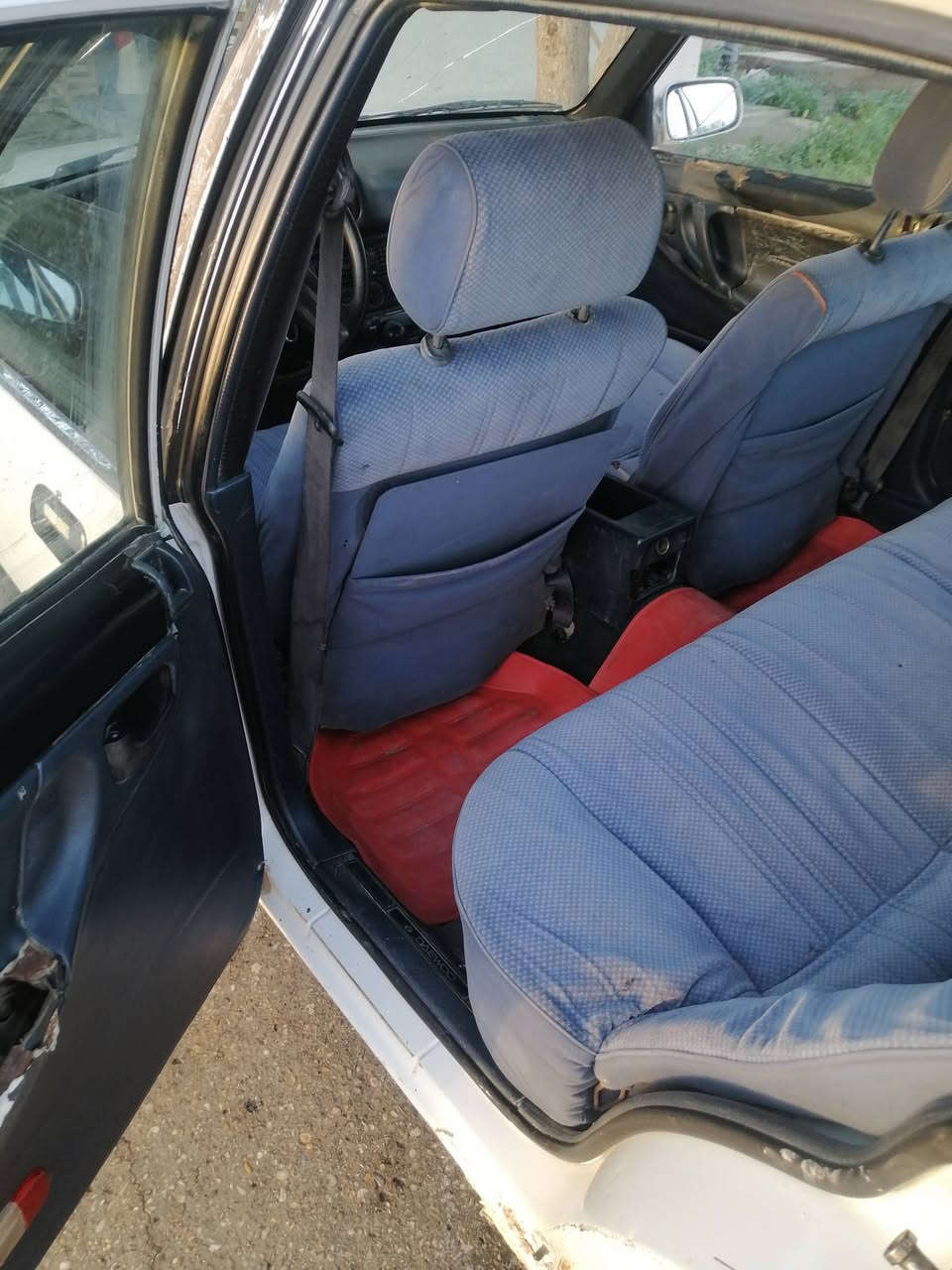 السلام عليكم 
برنس دايوا موديل 95 سيارة حلوة مكينة و كير خير من الله صدر أمامي خلفي نظيف سنوية ل 29 السعر 19 و بيهة مجال مكان السيارة ديالى ناحية كنعان *********** الرقم بي واتساب
