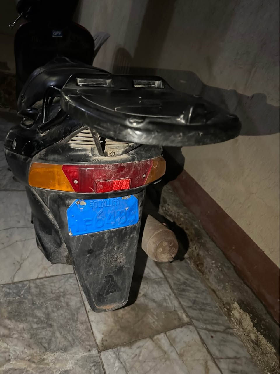 دراجة ساسوكي فكستار مكينة 150cc 
دراجة مفتوحة وشغالة نگرة سلف مابيها اي نقص حلوه ونظيفة ومرتبة مال جناي 
سعرها ٤٠٠ وبيها مجال للشراي 
كفراتها كلها بلادية ومختمة 
مكاني ناصرية مركز 
للتواصل *********** ناصرية, ذي قار
