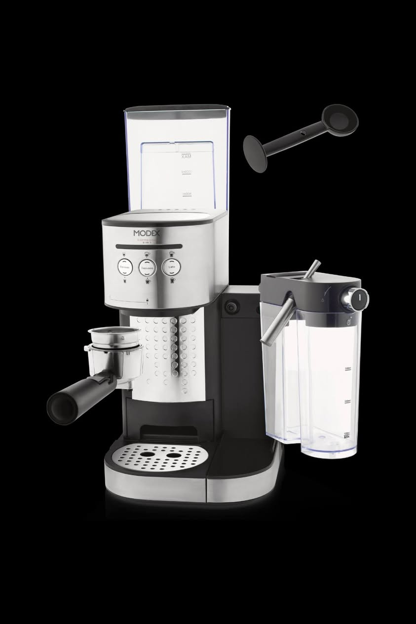 للبيع: مكينة اسبريسو 3 في 1 شبه أوتوماتيكية من شركة (Modex) البريطانية.
المكينة مستعملة: بنضافة 98% تعمل كالجديدة.
سعر: الجديدة في موقع Modex ب (314الف). وانا ابيعها ب 220 الف فقط!
سبب البيع؟: اريد شراء مكينة بتصميم مختلف.
للاستفسار: ارسال رسالة. او الاتصال ب ***********.
