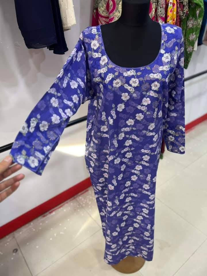 السلام عليكم 
اخواني واصدقائي الاعزاء وصول دشداشه نسائي باله سعر الباله 50,000 الباله ستندر شركه اهلا  وسهلا بيكم ويوجد خدمه توصيل كافه المحافظات توصيل 5000
*********** الحجز على الواتساب
