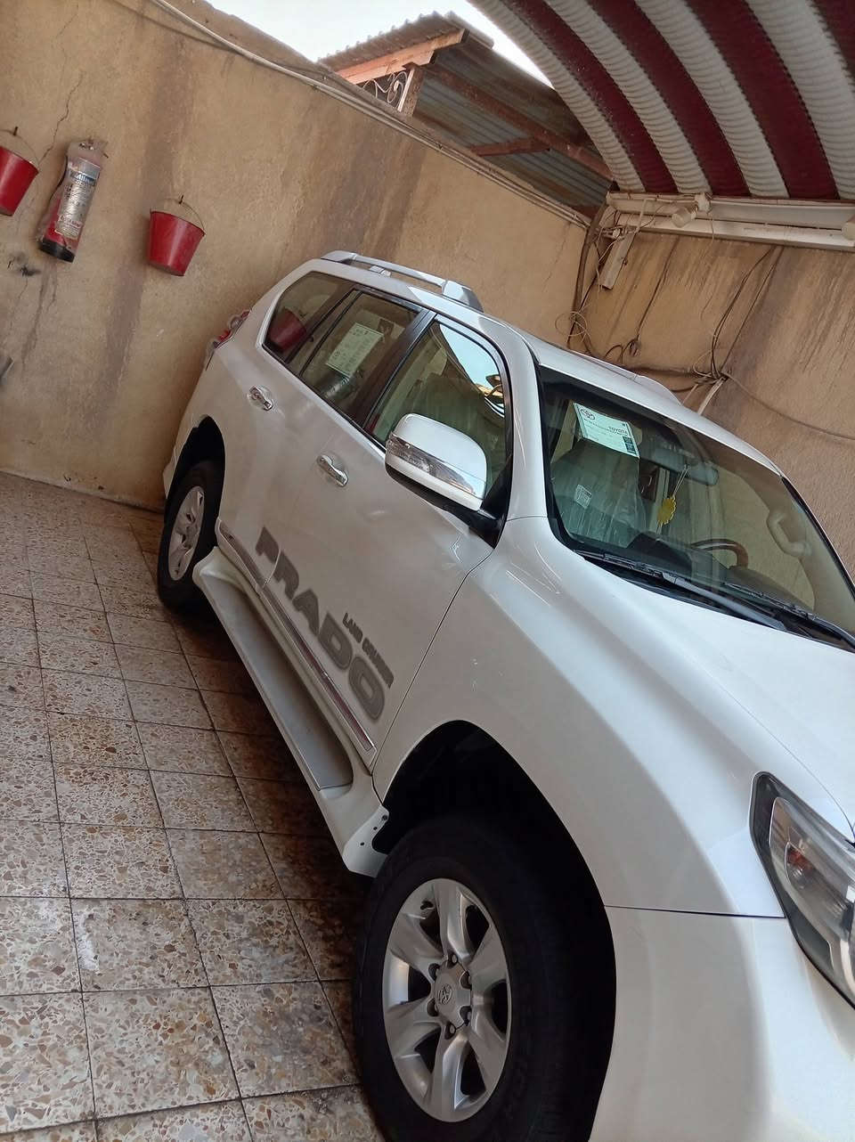 سلام عليكم تيوتا برادو موديل 2010 مكفوله كفاله عامه محرك 6 سلندر فول واحد على واحد محرك كير حداديه مكفول سبير تعليك دبل تانكي السعر 245 للاستفسار على رقم ***********
