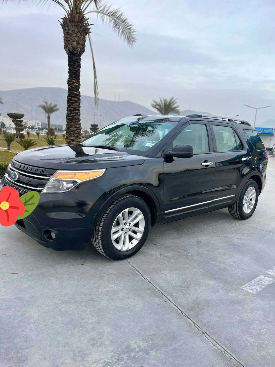 فۆرد ئێکسپلور Explorerمـۆدیل / ۲۰۱۲ کــــــۆمپانیای ( نــیڤا ) مـــــــــواسفـــات 
 ٣ ڕیز کـــوشین ، ناو زەرد ،  سبوغ / بێ ناو گرتن ، بێ ئێڕباگ تەنها یەک پـــارچە بەس بۆنیتی بۆیاخــە گێڕو مـــــەکینەی بەشـــەرتە مـــــەکینەی نەکـــراوەتەوە دەرگـــای ســــەکنی پێشەوە تحــدیلاتی هــەیە دەبــــڵ ئەکسل نیە V6 بستنە و 190هـەزار ڕۆیشتووە سەنەوی نوێیە سەیارەک زۆر جوان و پاکە نرخی 126گـــــەڵاو مامەڵە ناونیشان :ڕانیە  ژ.م: *********** رانية, السليمانية
