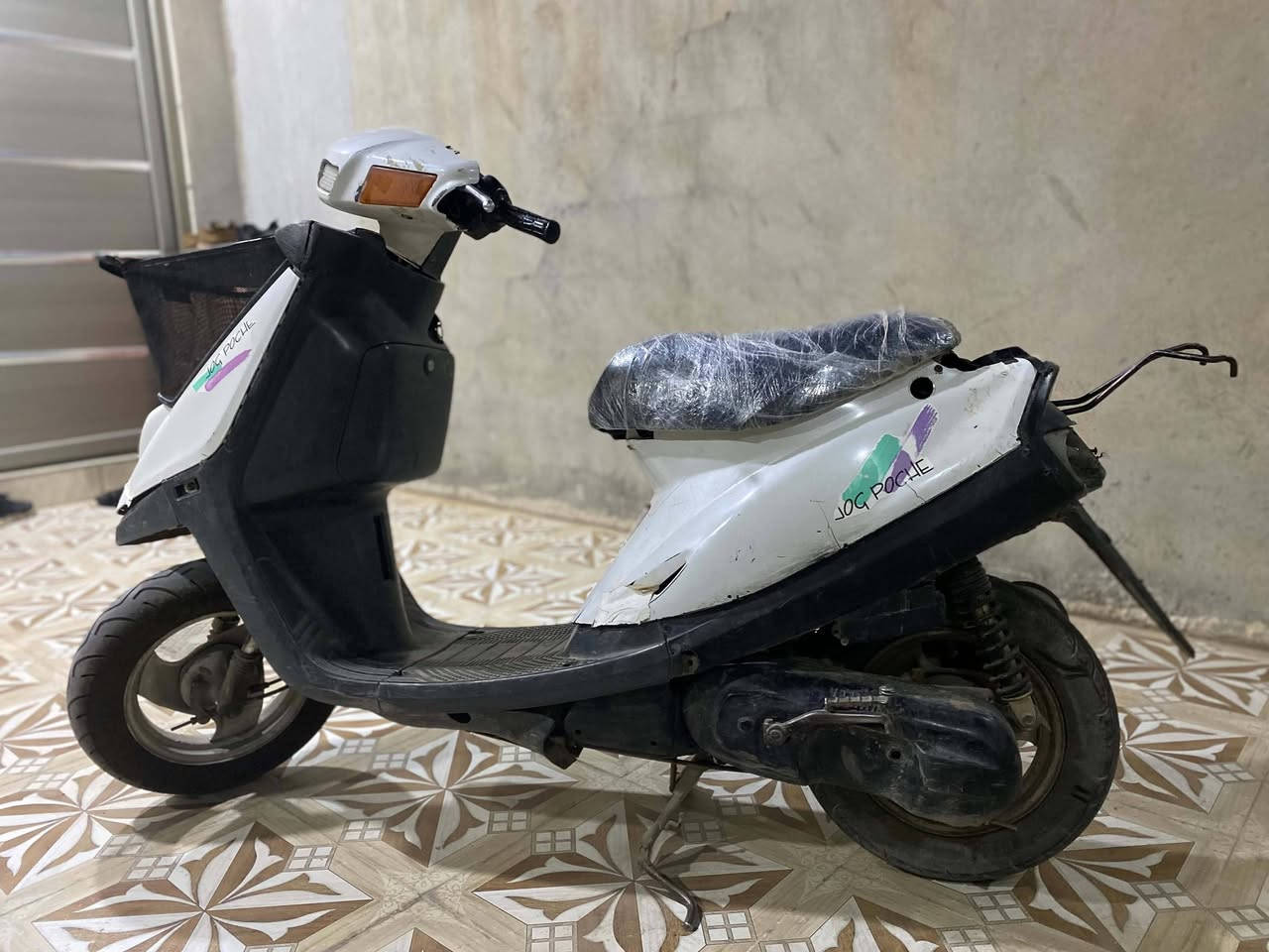 دراجة ياماها نظيفة ما بيها عيب بس السلف ما يشتغل 125 الف بيه مجال اتصال ***********
