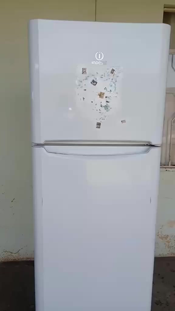 عندي ثلاجه مستعمله  حجم 16 ماطور شركه غاز شركه سعر ١٥٠ بيها مجال


**إذا كنت صاحب هذا الإعلان وتريد حذفه لأي سبب، رجاءا أرسل رسالة إلى الدعم الفني**