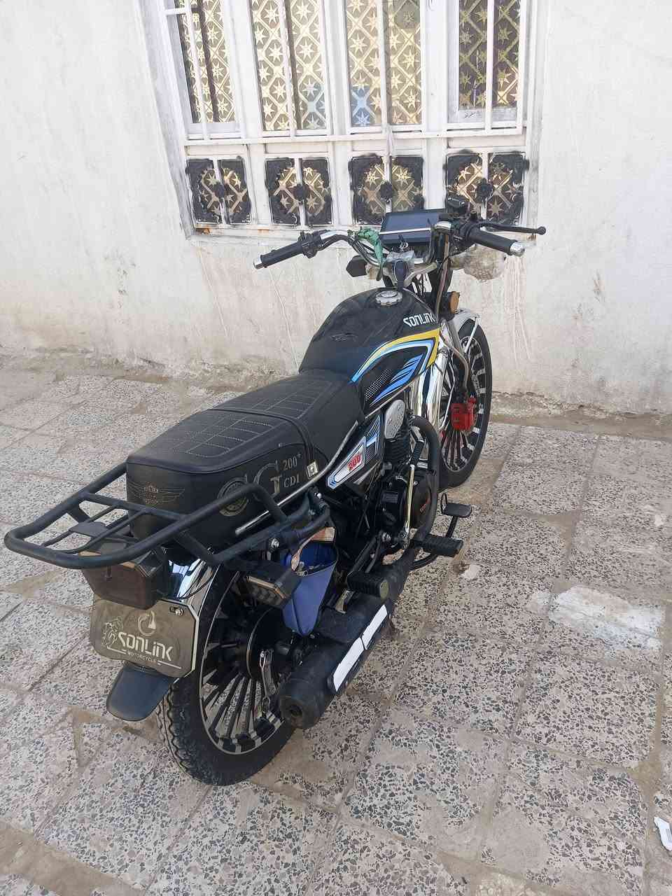 دراجه سيفان لبيع على وضع الشركه موديل 2025اورق بغداد *********** موجود وتساب
